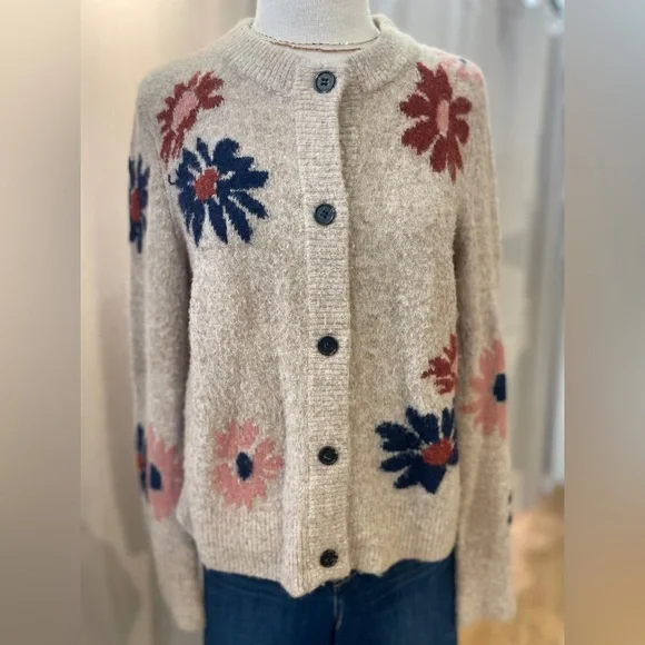 Floral Patterned Beige Sweater - Picture 2 of 4